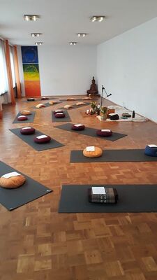 Yoga in Braunschweig, Yoga Kurse in Braunschweig, Yogaausbildung, Yogalehrausbildung, Ausbildung, Yoga Workshops, solis Yoga, Yogaschule SOLIS